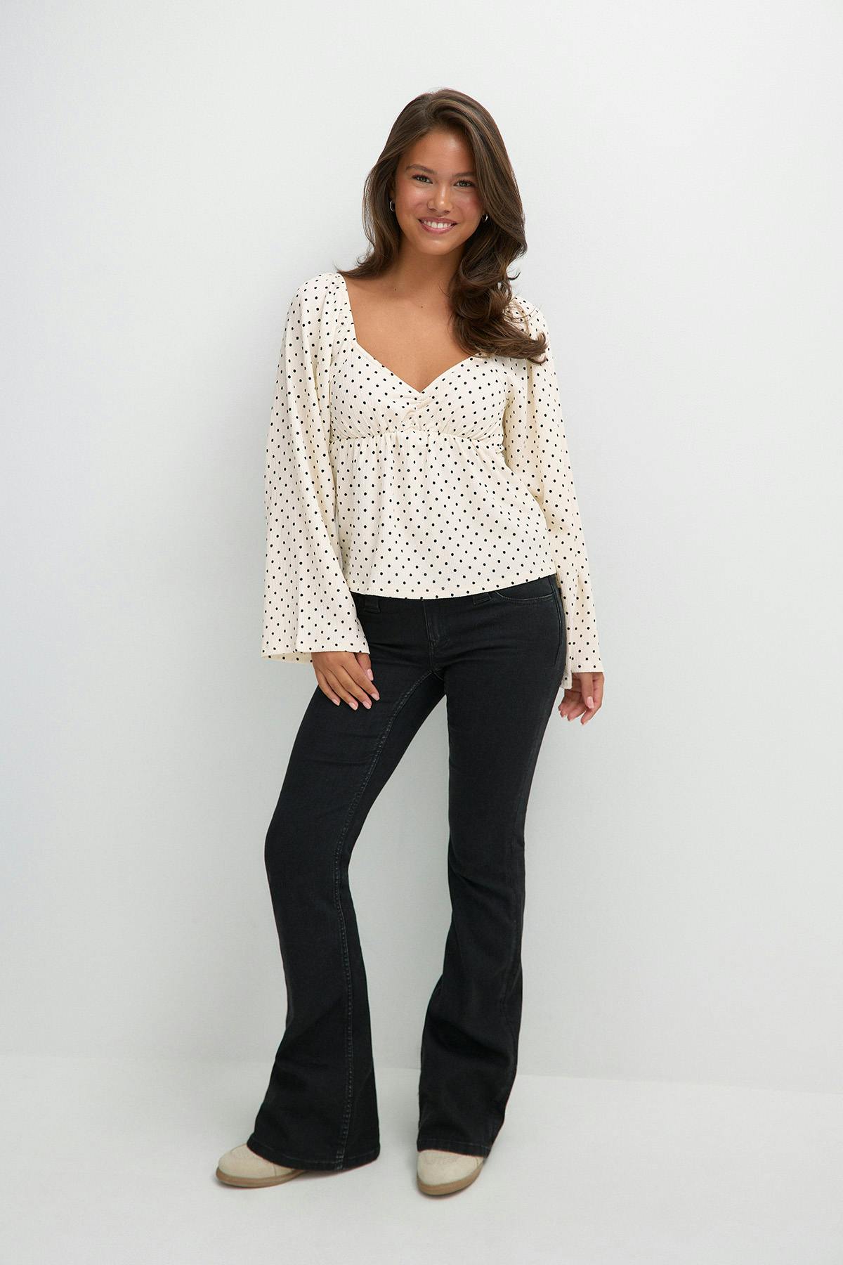 Y texture long sleeve top - Cream dot