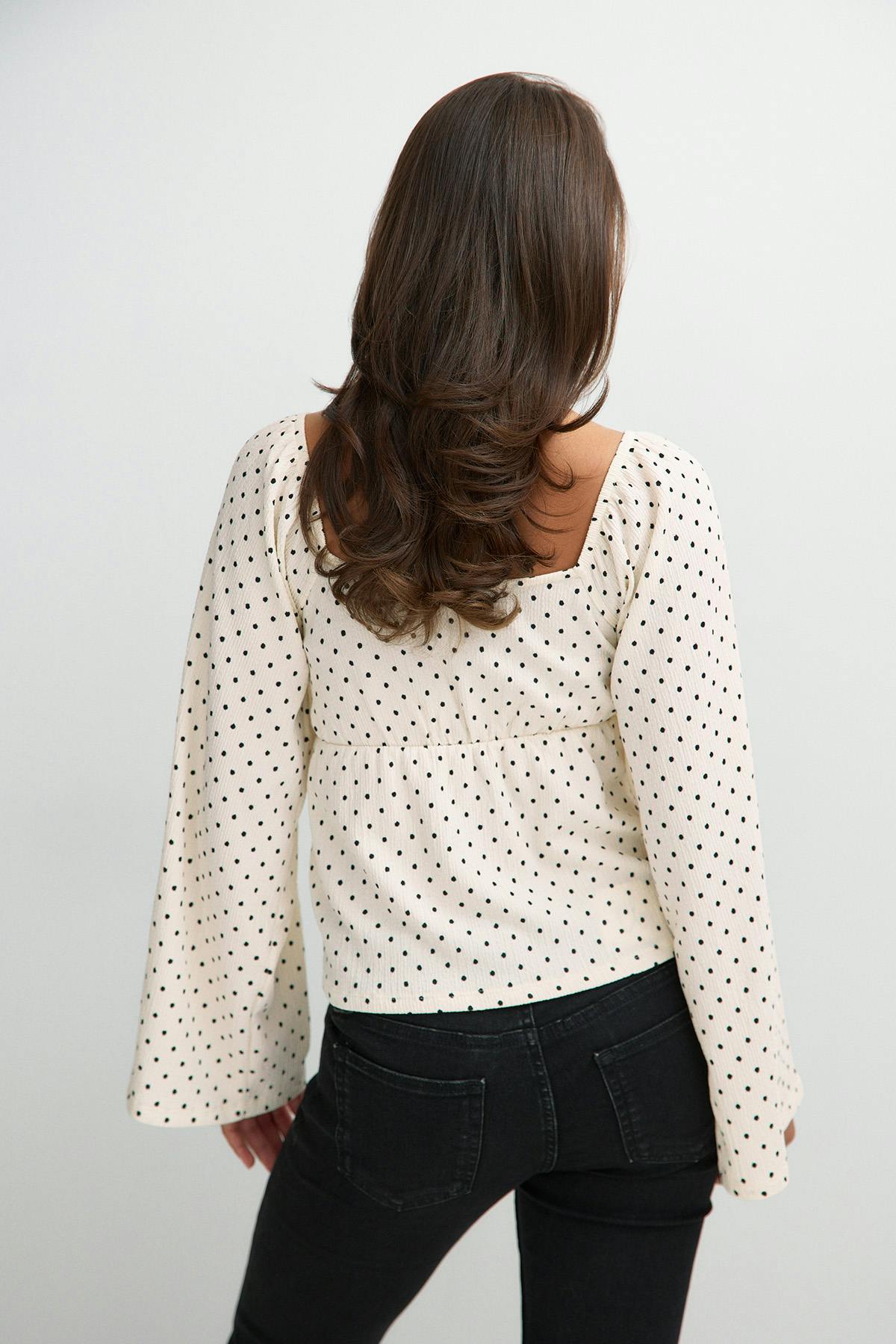 Y texture long sleeve top - Cream dot