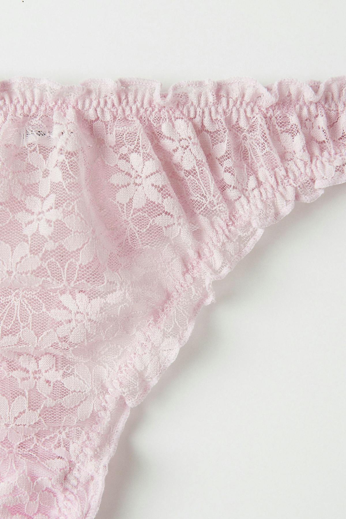 lace string - Spring rose